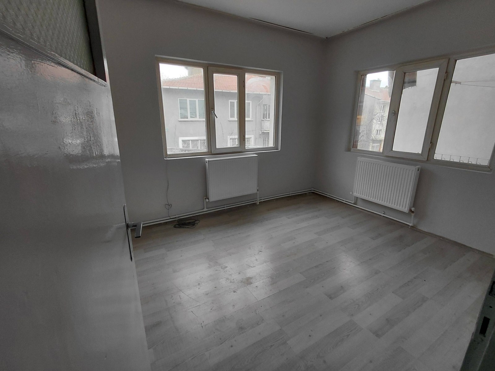 KURUOĞLU'NDAN KİRALIK 2+1 DAİRE YENİ TADİLATLI - 15