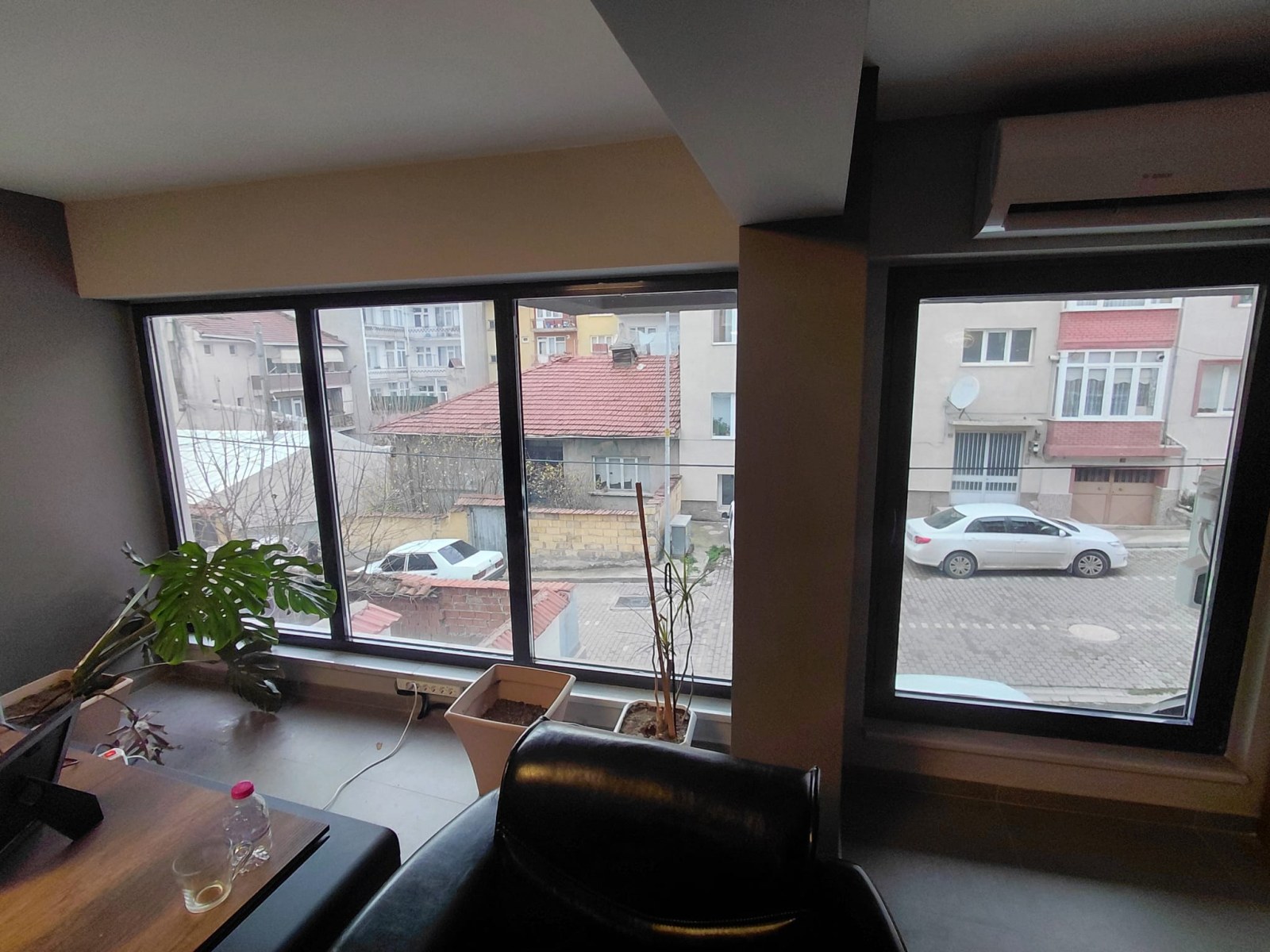 KURUOĞLU NDAN ŞEHİR MERKEZİNDE 250 M² KİRALIK İŞYERİ - 11