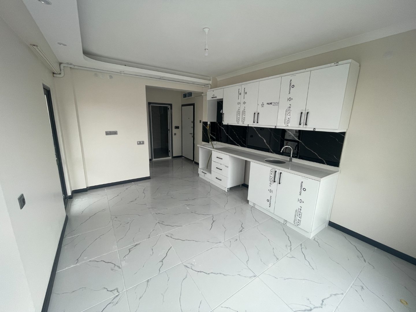 KURUOĞLU' NDAN FEN LİSESİ YANINDA KİRALIK 1+1 DAİRE - 9