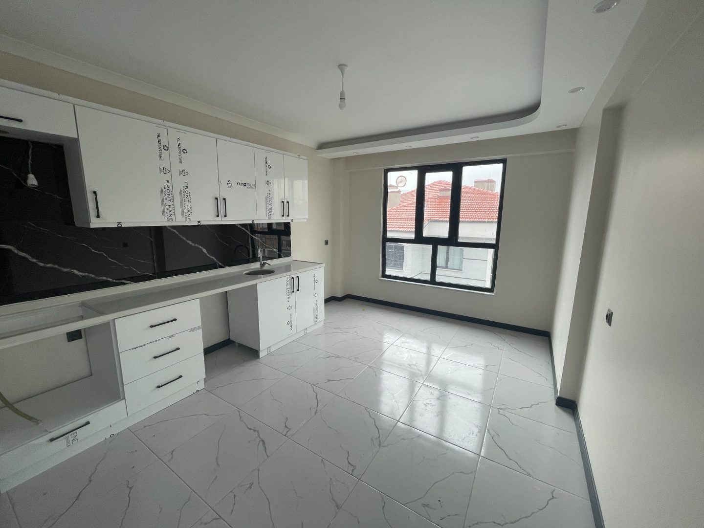 KURUOĞLU' NDAN FEN LİSESİ YANINDA KİRALIK 1+1 DAİRE - 14