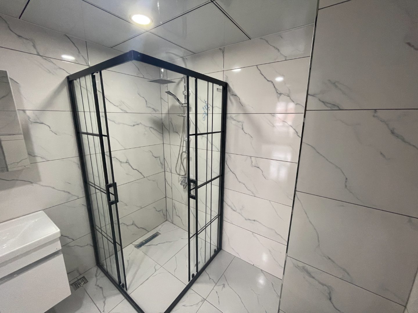 KURUOĞLU' NDAN FEN LİSESİ YANINDA KİRALIK 1+1 DAİRE - 13