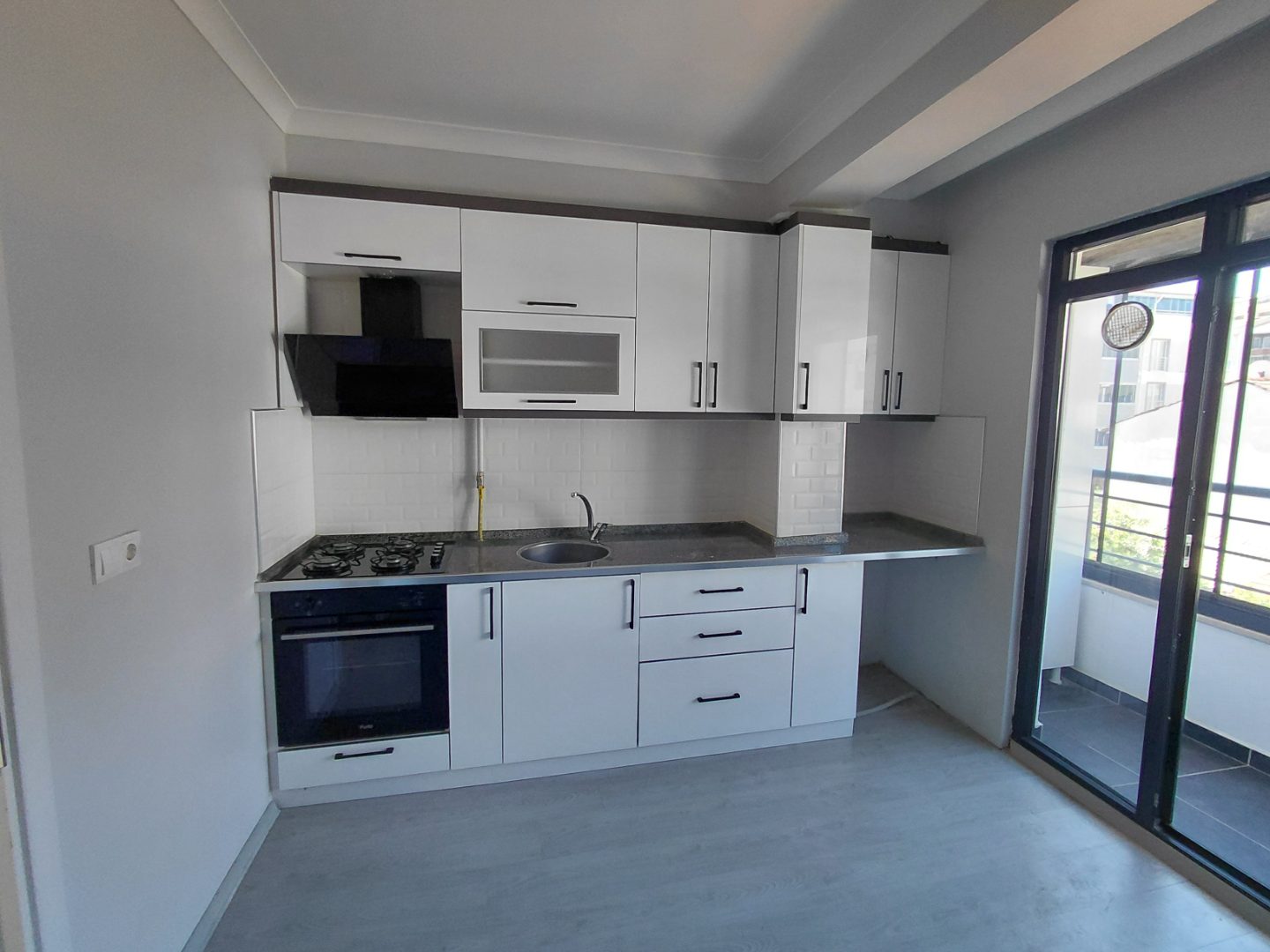 KURUOĞLU UNDAN ŞEHİR MERKEZİNDE 2+1 KİRALIK DAİRE - 4