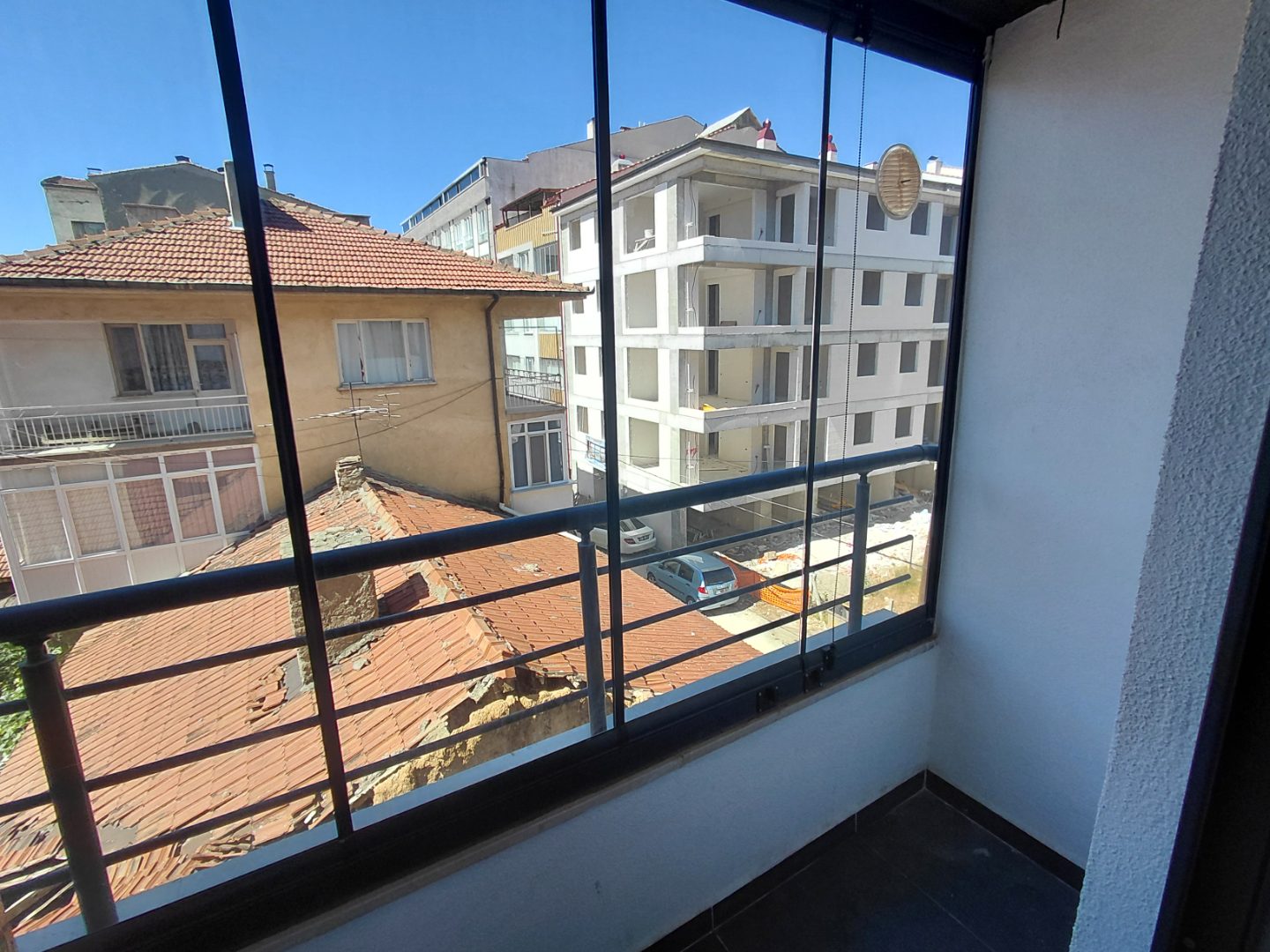 KURUOĞLU UNDAN ŞEHİR MERKEZİNDE 2+1 KİRALIK DAİRE - 5