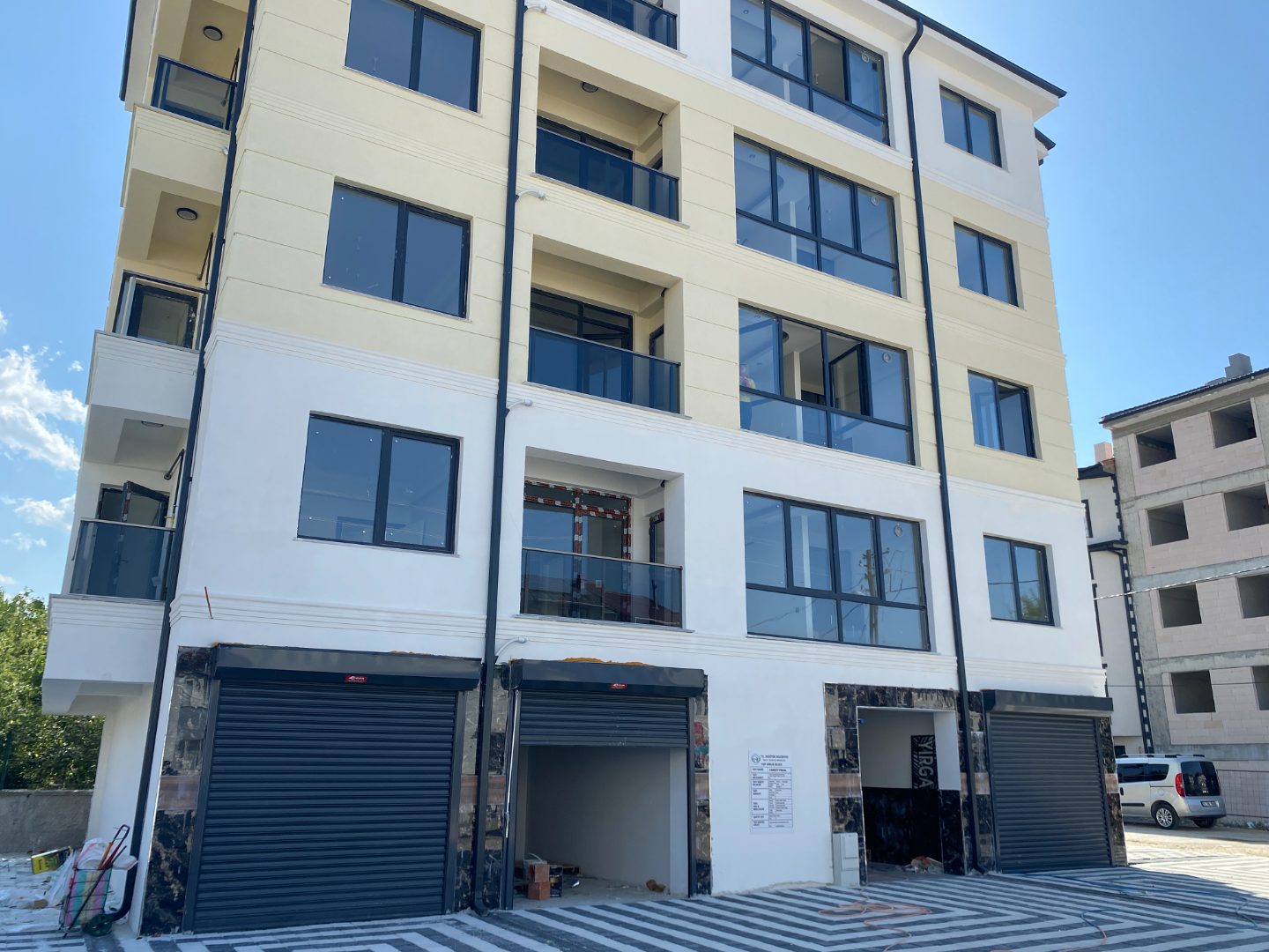KURUOĞLU 'NDAN KANAL BOYU BÖLGESİNDE 1+1 DAİRE - 20